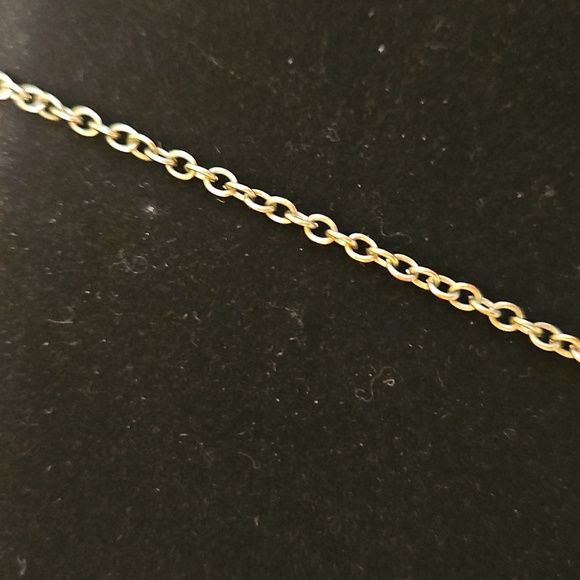 18" Goldtone Coral Design Necklace - Picture 4 of 6